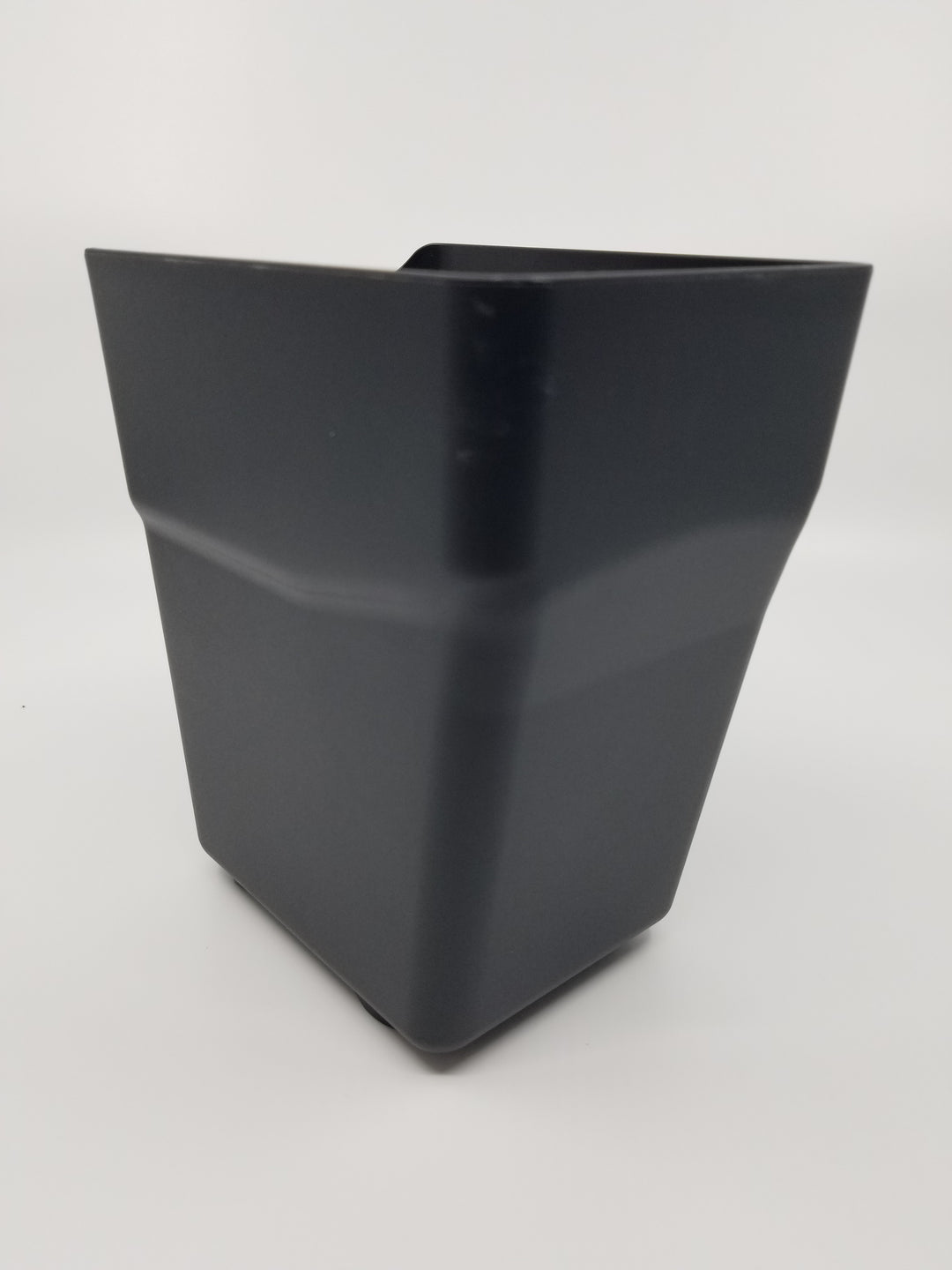 Ground Container With Rag